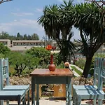 Homely 2Bd Apt In Dassia